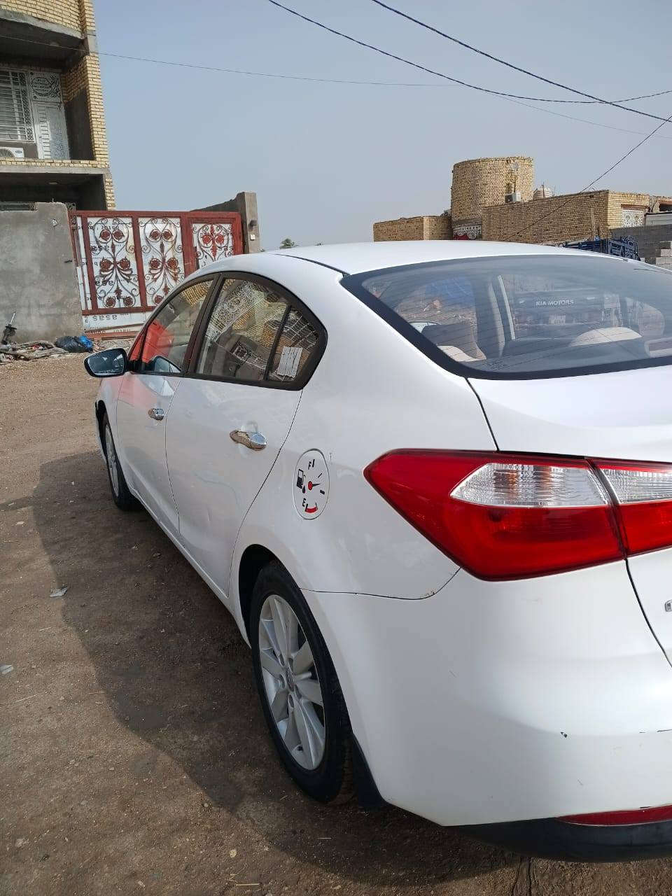 سياره سيراتو 2014 خليجي 
ما بيه حادث فقط دحجات خفيفه ع البارد معدله وكتاب الفحص موجود ب الصور 

السياره جاهزه من كلشي كير ومكينه وتبريد وحداديه 
السنويه لل27 بسمي مداور ثاني يوم 

المكينه1600

مكاني ناصريه للاستفسار/ *********** او ***********

السعر 110 وبيه مجال حك الجيه
