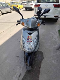 دراجة سكنس نضيفة استخدام قليل ممفتوح بيها برغي نازلة رمبه على ايدي الك...