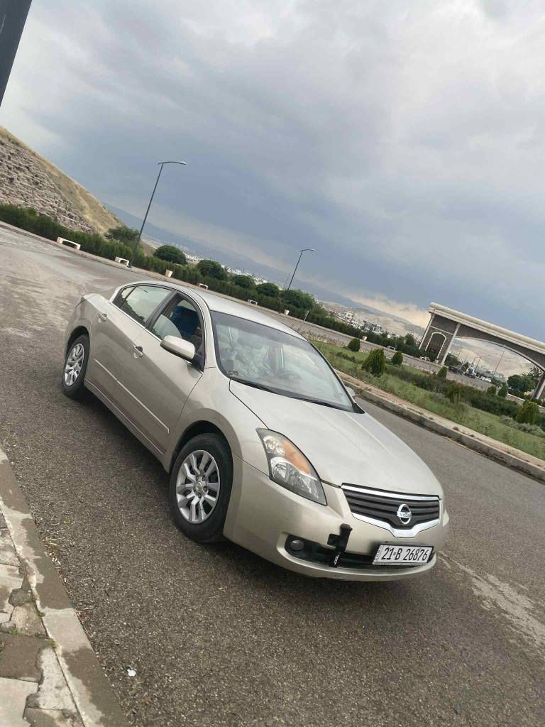 نيسان التما موديل ٢٠٠٩ خليجي
مكفول من الصبغ 
محرك كير كهربائيات صدر امامي خلفي تايرات باتري كله جديد 
سنويه لل٢٩ باسمي السياره جاهزه مابيها نقص  
مكلف بلنشر 
اتصل على الرقم 
***********ما اجاوب خاص مكان السياره سليمانية السليمانية, العراق
