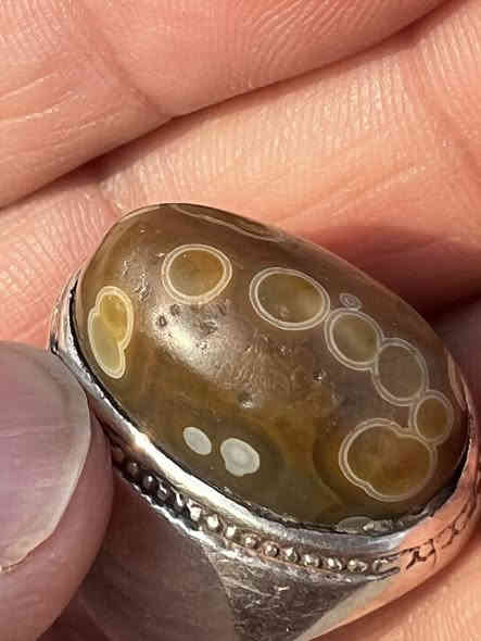 سليماني قديم ملاكط اعيون قديم تحفه العنوان الكوت للاستفسار الأتصال على ***********
