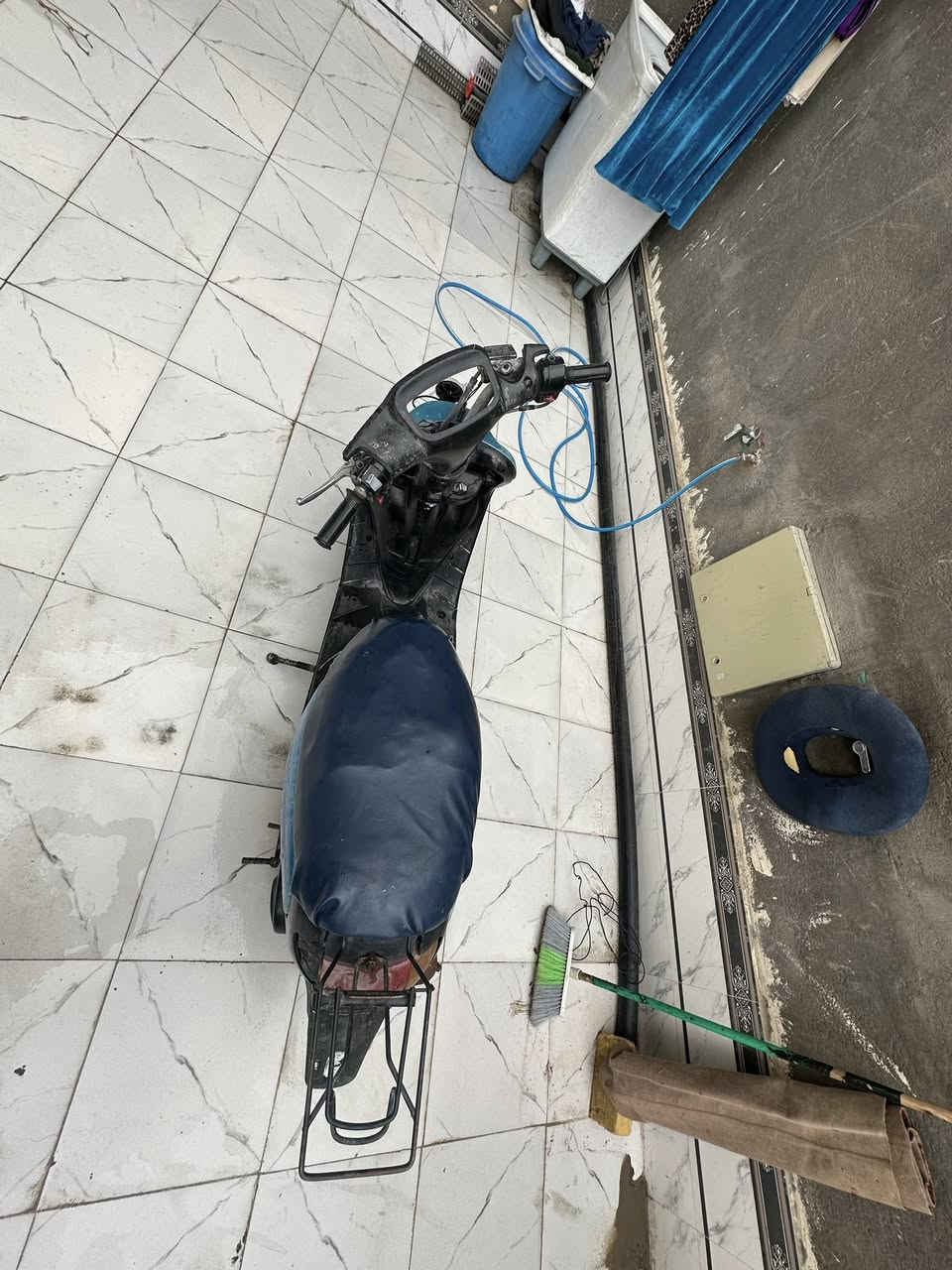 دراجه منغولي فحل للبيع مكينه وكير مضيفات شلعه ومعدل عنوان ناصرية مركز السعر (275)***********
