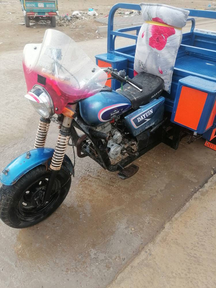 سلام عليكم ستوته للبيع موديل 2018 اوراق اصوليه ستوته جاهزه ما ذب ربع عليه  العنوان كوت مركز مدينه *********** السعر مليون 400
