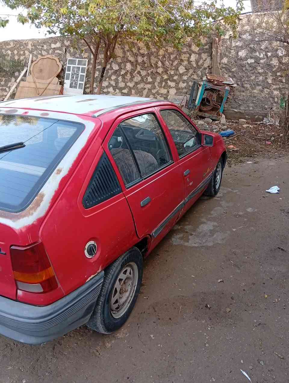 سلام عليكم اوبل كايدت 1992سياره جاهزه ع اخر حبايه مكينه 16الف و 600بيه بدايت تبخير لا تنقيس ولا دخان فقط بخار باتري جديد كهربائيات كله شغاله او ما ملعوب بيه ع شركه غرفه جديده كشر كفاله عامه شرط سونار لا خياس ولا ضربه ولا صبغ سياره ما متعوبه ع وضع شركه تخم تاير نضيف سياره ب 16وبيه مجال مكان دوانيه شاميه تصل ***********وبيك خير ودلل
