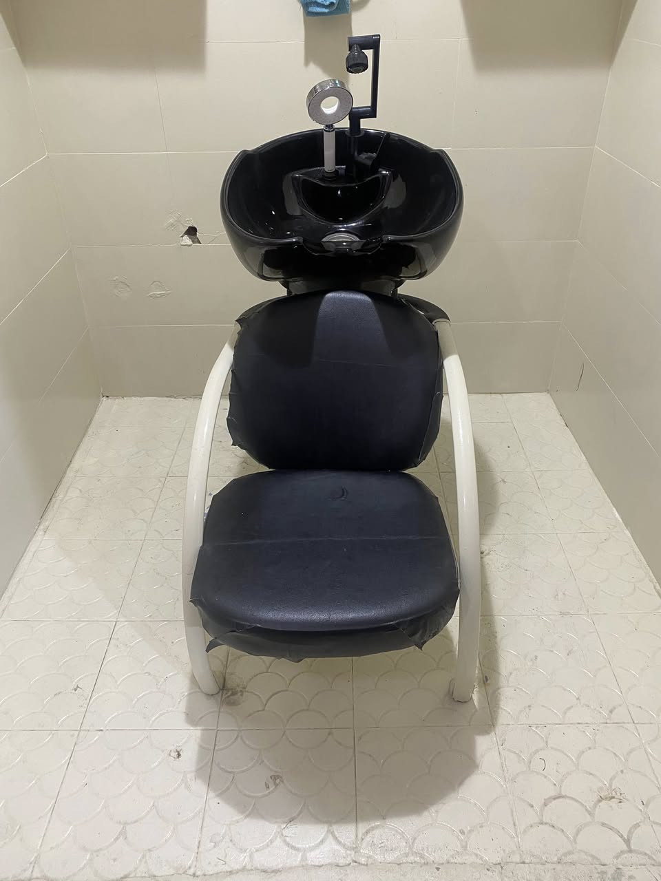 كراسي عدد ٥ مودرن اخو الجديد الكرسي ب ١٠٠ ومغسلة شعر سعره ١٢٠


**إذا كنت صاحب هذا الإعلان وتريد حذفه لأي سبب، رجاءا أرسل رسالة إلى الدعم الفني**