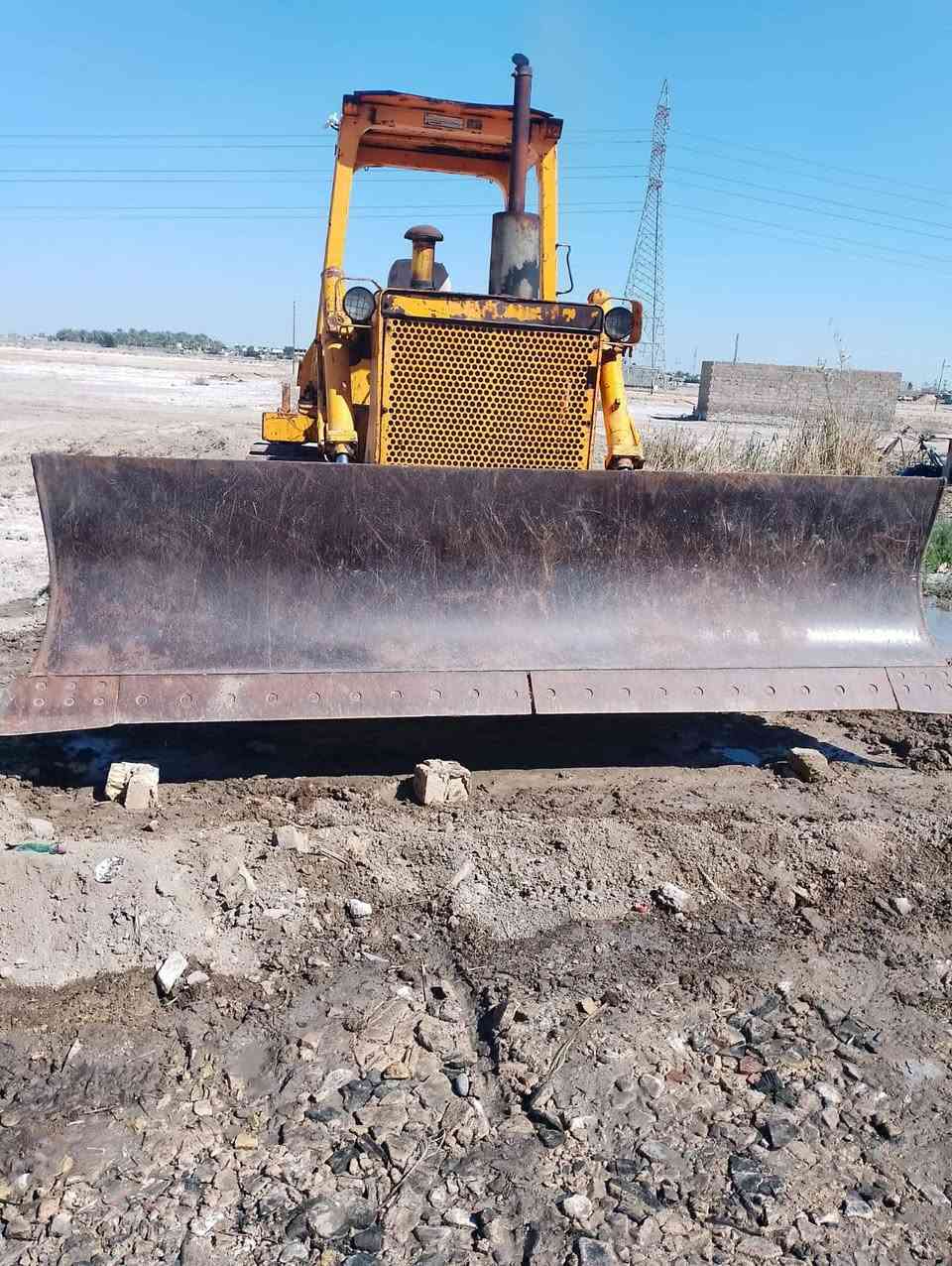 بلدوزر للبيع اتصال على هذا الرقم***********
