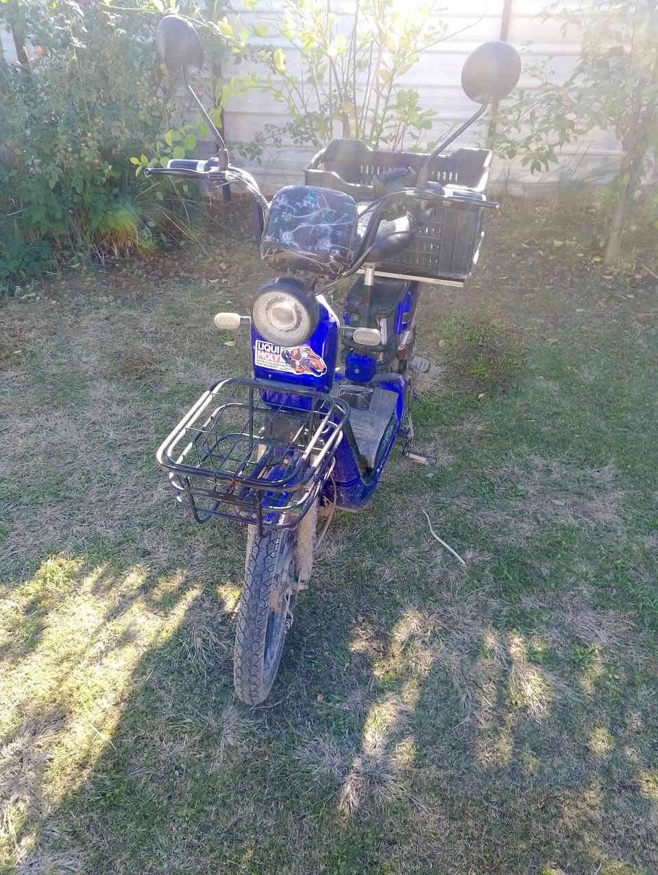 دراجه شحن للبيع بطاريات جدد علة فحص دراجه نضيفة السعر ٣٠٠ العنوان الطارمية الخضراء للاستفسار الاتصال على الرقم ***********/***********
