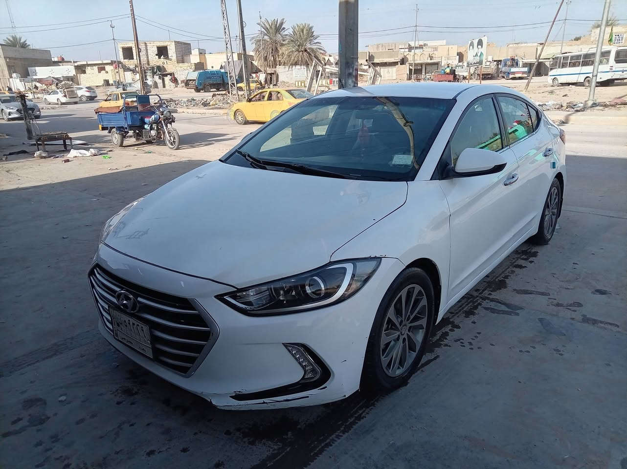 سلام عليكم عندي ها سياره  اريد اروس شعندك نزل ***********
