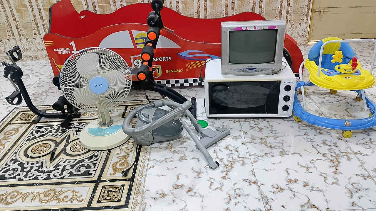 الاغراض كلها بـ100,000الف دينار
للتوصل والاستفسار ***********
