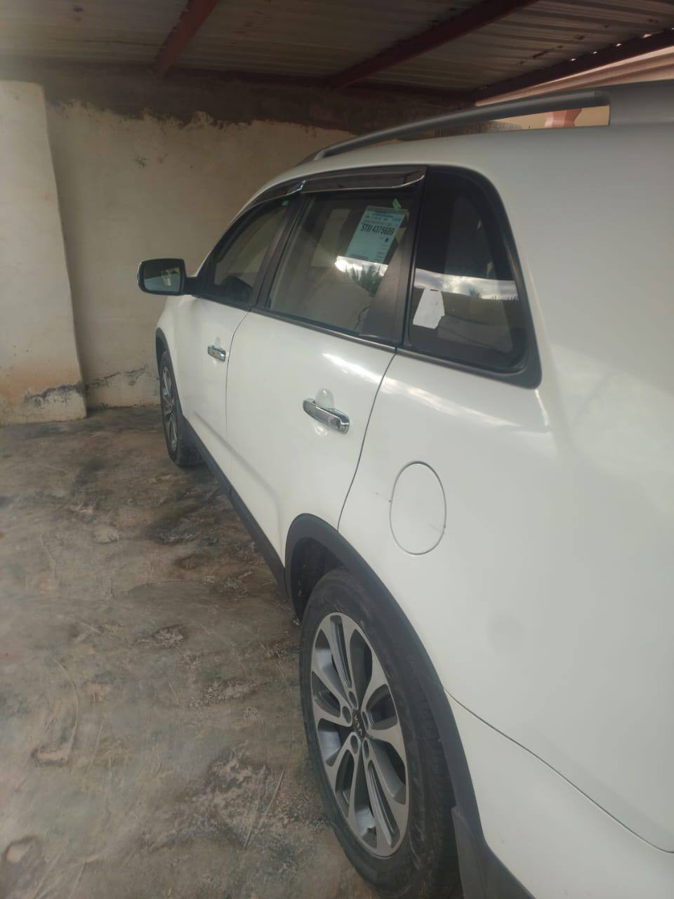 سلام عليكم سورنتو موديل 2015رقم ديالى الماني مشروع وطني تحويل سنويه للغا 28 هزه السياره وراد خليجي حادثه جاملق امامي سوناره داخل المنشور السعر 160وبيه مجال حك الجيه  ***********
