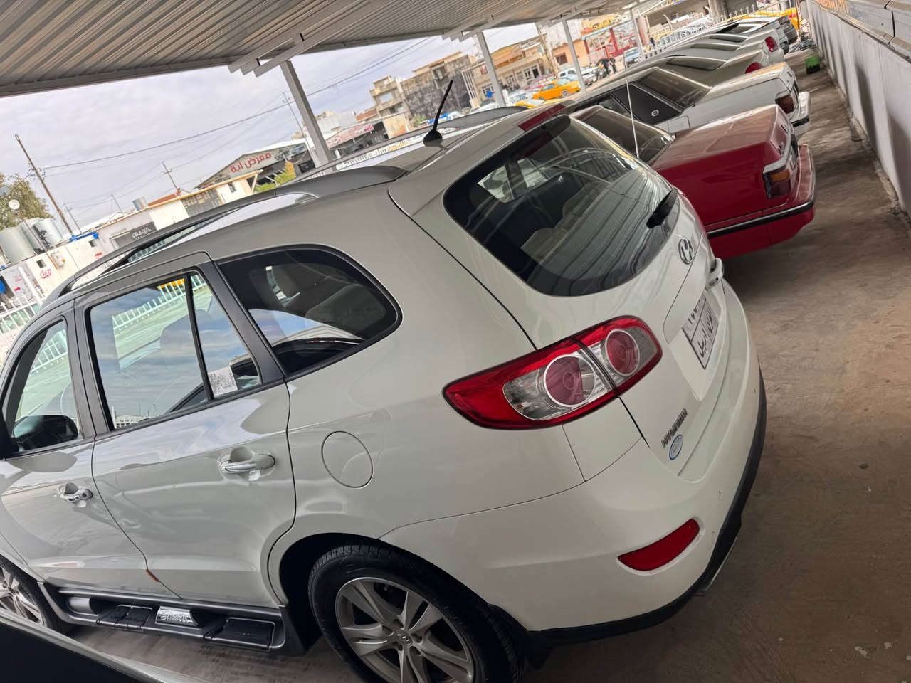 سنتافي موديل 2010 خليجي ضرر جاملغ السايق والهلال الخلفي موضح بل صور بدون دواخل بيه مكانين تعديل بارد محرك مفتوح 6 سلندر شرط بدون تبخير ولاتنقيص السيارة فول مواصفات بصمة سلايت ثلاث قطع تبريد 7راكب سنوية ساقطة شرط التحويل والغرامات ماشية 143كيلو للاستفسار ***********او ***********…السيارة مكانه كركوك دفتر بانزين بيه …ملاحظه ترهم مراوس او بيع..السعر 143بيه مجال كركوك, العراق
