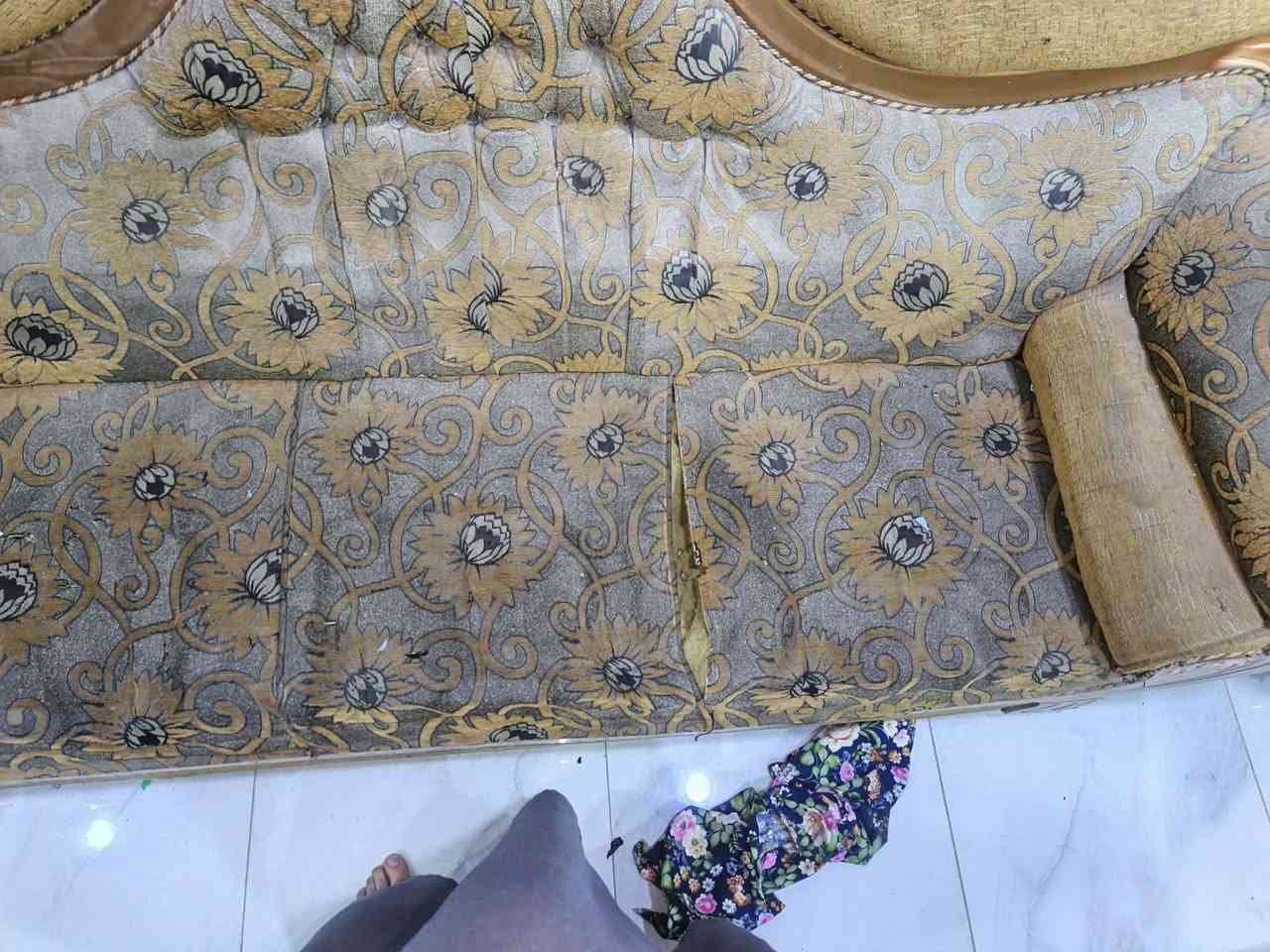 تخم 9مقاعد بي ضرر بسيط مثل ماموضح بالصوره المكان بابل


**إذا كنت صاحب هذا الإعلان وتريد حذفه لأي سبب، رجاءا أرسل رسالة إلى الدعم الفني**