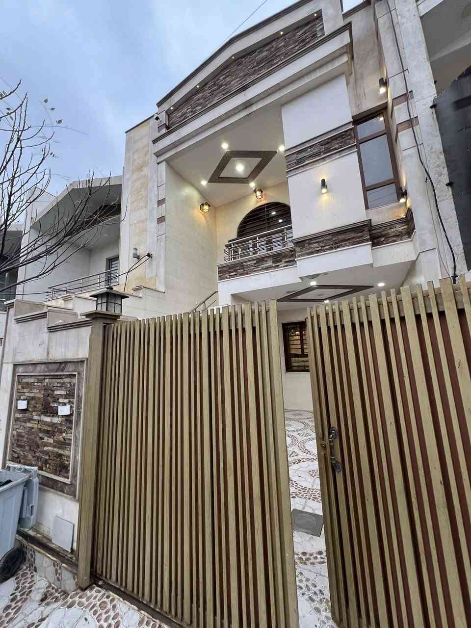 💥🎯#نرخی گونجاوە كامل ناو مال  ||#سعر مناسب VIP
🏦#خانوو  تاپۆ    🌲مقابل شارع12🌲 || لەموقیعی باش || فول كوالێتی || بۆفرۆشتن 
🌍#شوێن || هەولێر || گەڕەکی 5 حصاروك  ||نزيك شارع120 
🧱#ڕووبەری||  100 متر 🌲    
🗄#پێک هاتوەلە||  3 ژوری نوستن مطبخ  وطبخ عمل و 2 هۆل و  2 حمام   بیتونە 
💰#نـــرخ   
📠#بۆ پەیوەندی کردن
📴فایبر واتساب***********
📴اسيا***********
ـــــــــــــــــــــــــــــــــــــــــــــــــــــــــــــــــــــــــــــ
🏦#بيت100متر__شارع12_طابوو__مؤثث  🌲🌲  ||موقع ممیز  || فول موصفات   || للبیع قريب شارع120 
 🌍#الموقع ||  اربیل|| حي خمسة حصاروك| 
🧱#المساحة || 100 متر      
🗄#یتکون بیت ||  3 غرفة نوم مطبخ  مطبخ عمل و ۲ صاله و 2 حمام بیتونە  
💰#الســعر   
📠#للاستفسار اتصلوا ........
📴فایبر واتساب***********
📴*********** اسيا
