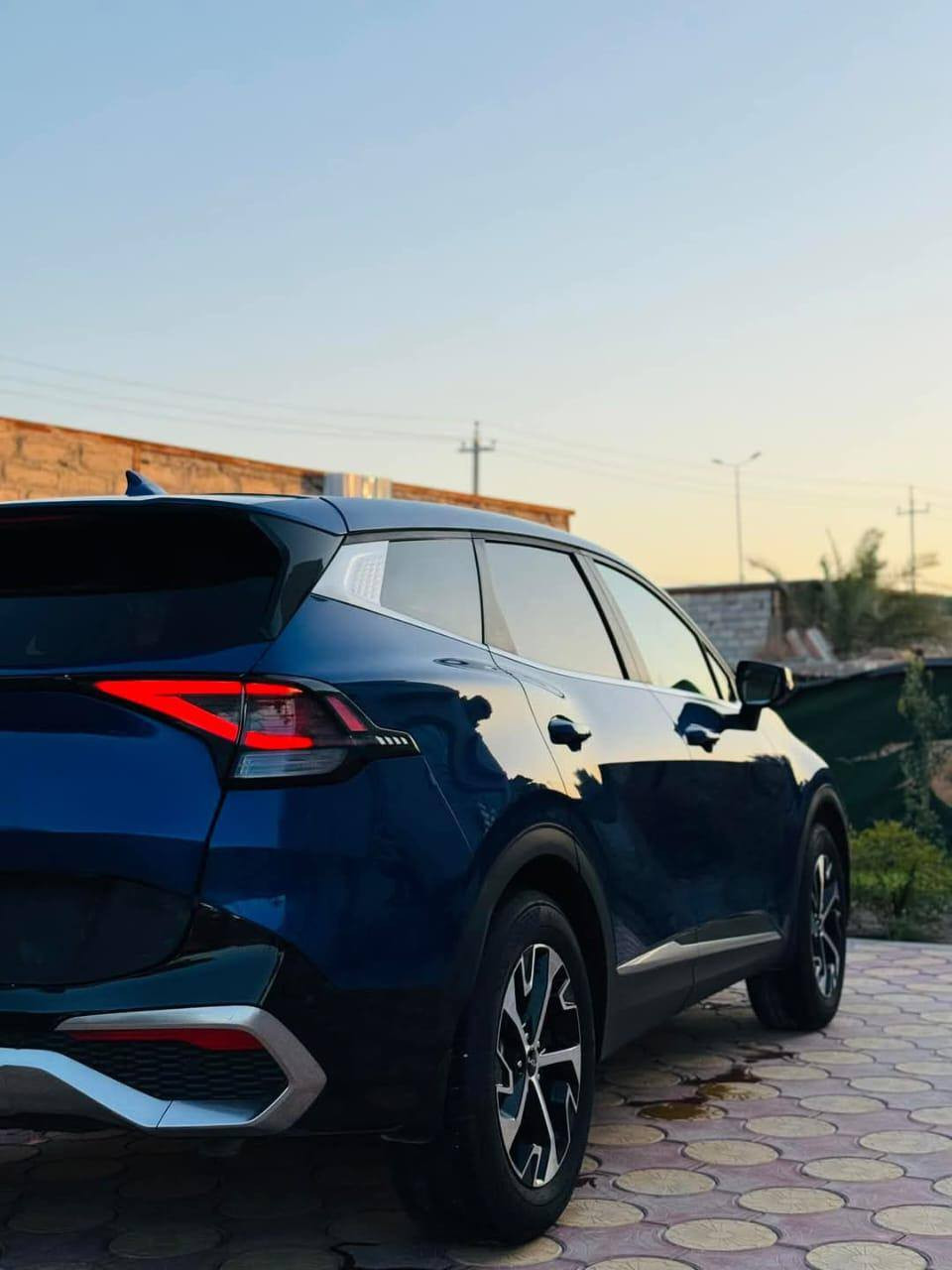 السلام عليكم كيا سبورتج موديل ٢٤ امريكي لارج اللون ازرق والحادث والفئة مدروجه بالصور المعروضه
سيارة حلوة وعظمتها حلوة وجديده ماشيه ٤٨٠٠٠ قابل للزيادة رقمها حلو كربلاء دولي ٨٠٨٢٠ وبيها صبغ شويه من الجاملغ الأيسر الامامي وخشم البنيد ونص قبق الحنطه 
طاك ايرباك ستيرن 
سيارة تدفئه كشنات جلد وشاشه متصله وشحن واير ليس سيارة مفوله ماعدا الفتحه
الارضيه مسويها جلد لسهوله التنظيف
الكشنات مغلفهن نايلون علامه كيا
غلاف ستيرن جلد
غطه دشبول حمايه 
بس اكو صوت بلمشط بسيط اثر الجاروب جان خالع ومن المطر صاير هيج...
منقول.. 
الاتصال على *********** غير موجود ع فيس
