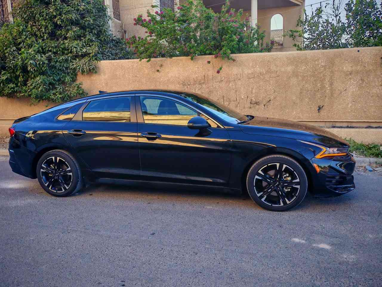 كيا k5 وارد امريكي موديل ٢٠٢٢ ظربتها جاملغ وصندوق وجاملغ يمنه بارد بجم كبس بدون ايرباك وهنا بغداد بيها حالوب مثل ماموضح بلسونار  جي تي لاين كرسي كهرباء رادارات اوتو هولد تحديد مسار تشغيل بعد محرك ١٦٠٠ توربو اقتصاديه ماشيه ٦٠ m السيارة كير مكينه تبريد صدر مكفول سنويه ل٢٩ باسمي السعر ١٥٣ او مراوس كورلا هايبرد *********** بغداد
