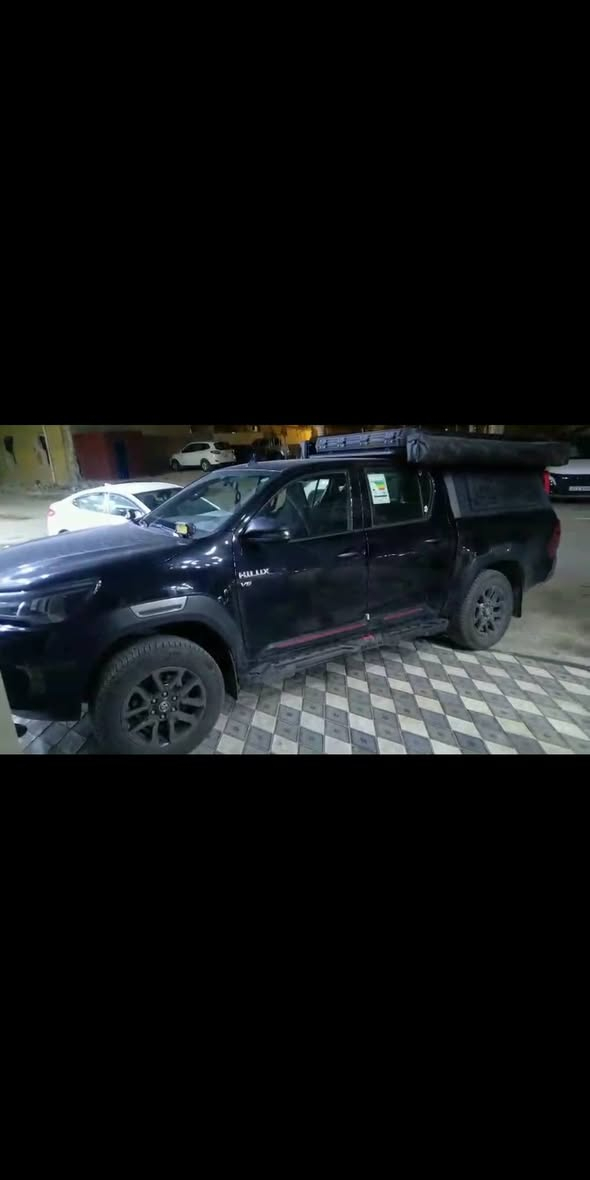 هايلوكي ادفنجر فول مواصفات... كويتي 2025. ماشيه 27؛ ألف. رقم اربيل.   ***********....
