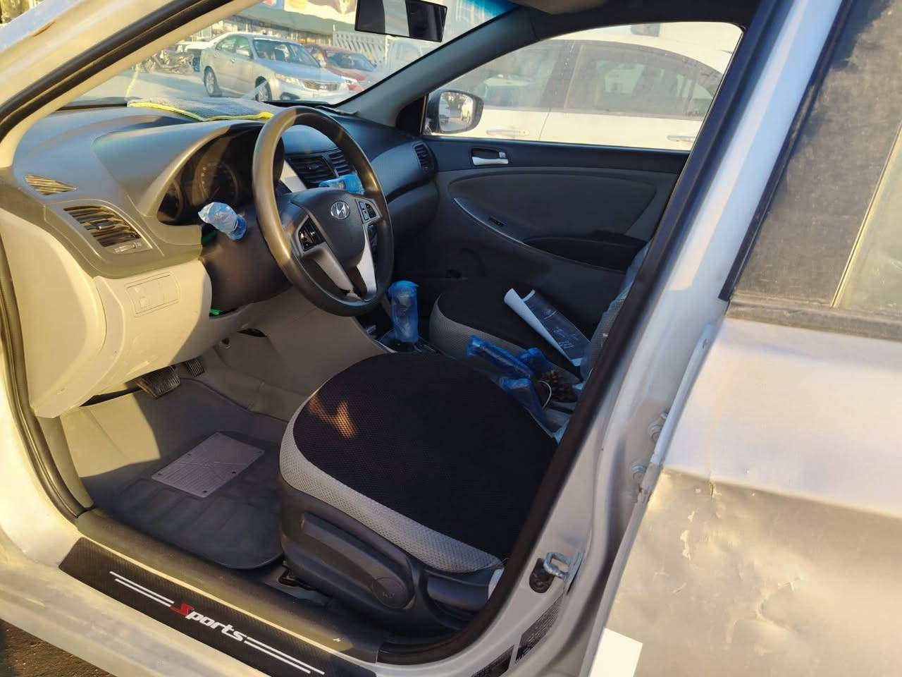 اكسنت موديل 2016خليج رقم بابل محرك 1400 ضربه باب السايق  وضبغ حزام لجماليه مكينه كير خير من الله اي ستفسار اتصل على الرقم ***********العنوان حله ابي غرق مول اهل الخير  السعر 72بيه مجال
