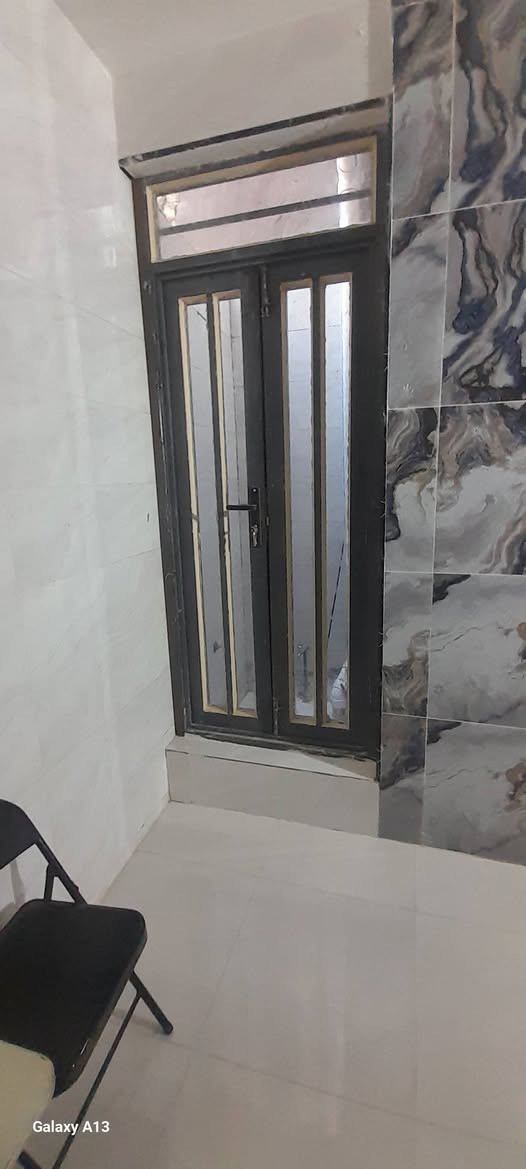 دار للبيع المساحة ٥٤م الواجهة ٥،٥٠م زيونة محلة ٧١٠ قرب مدرسة الجواهري اربع طوابق اربع حمامات خمس غرف نوم وصالة ومطبخ قيد الانشاء للإستفسار *********** *********** أبو مرتضى الربيعي
