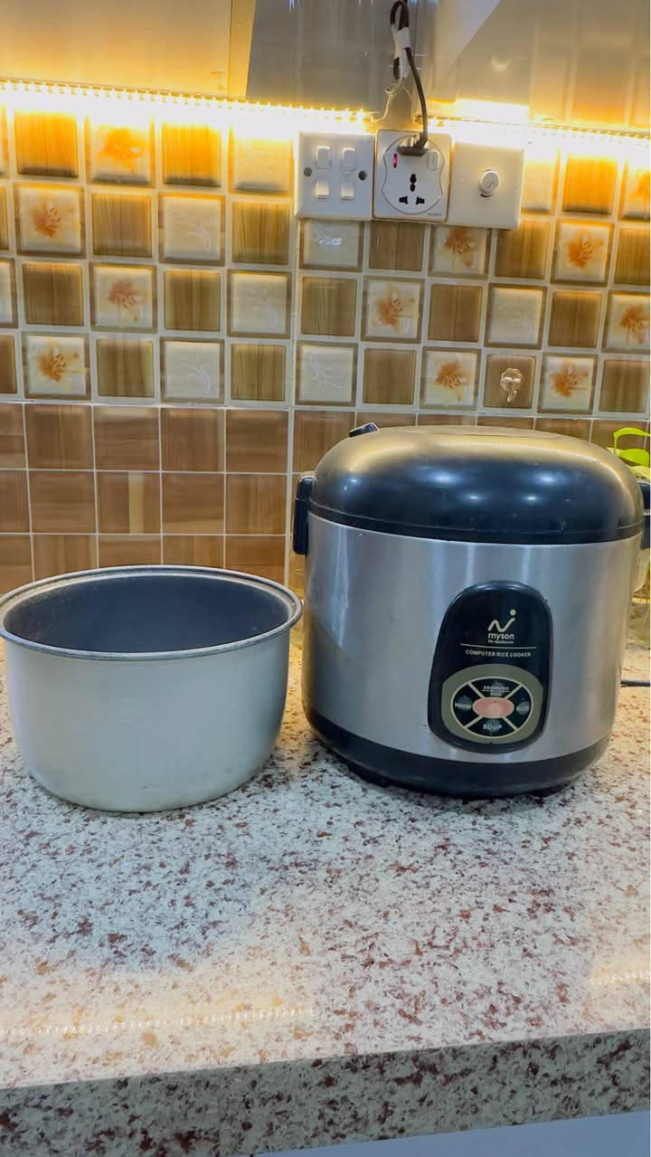 كدر كهربائي طبخ مركه او تمن او شوربه او دولمه كلشي ينطبخ بي مستخدم بس كلش جديد سعر 35 الف عنواني كربلاء كربلاء, العراق


**إذا كنت صاحب هذا الإعلان وتريد حذفه لأي سبب، رجاءا أرسل رسالة إلى الدعم الفني**