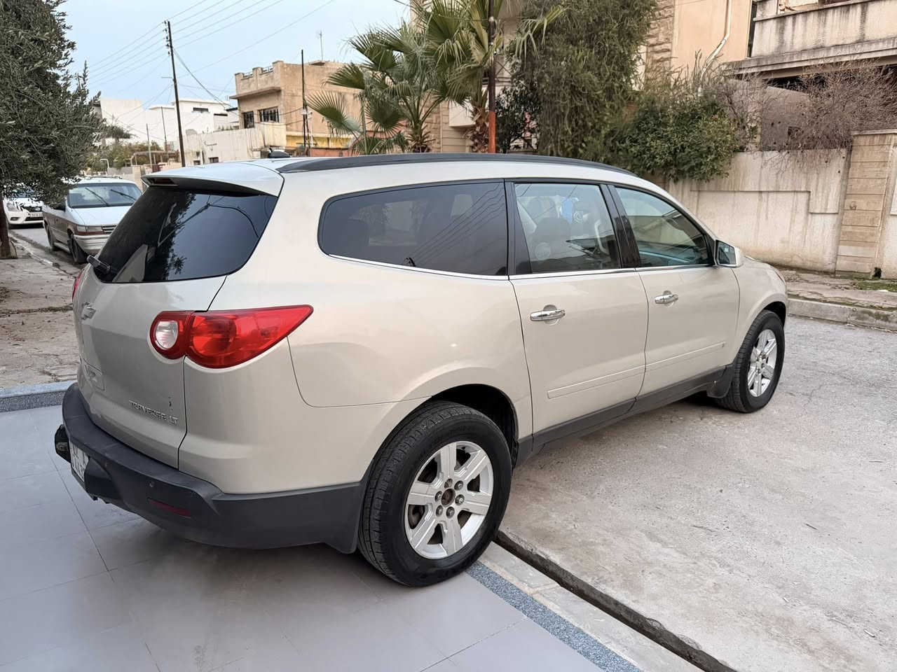 للبيع
85وبيها مجال عنوان الموصل 
للتفاصيل ***********
