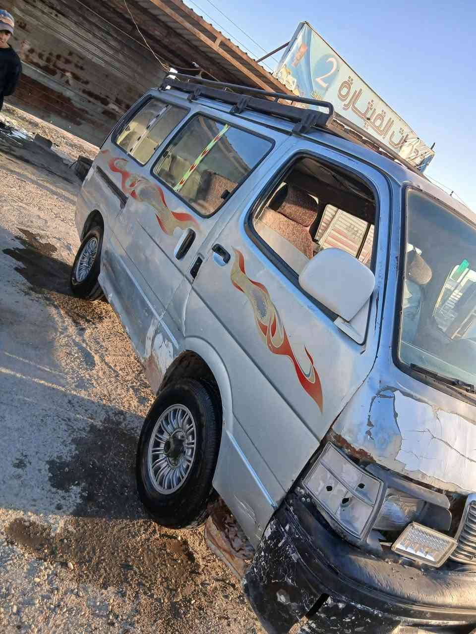 هايس ياباني لبيع موديل 1993مكينه وكير ونجي اوتماتيك وحداديه تخم تاير كهربايات جاهزه باور مشط كله جاهز السعر 15وبيه مجال قليل المكان ناصريه فضليه لتصال ***********
