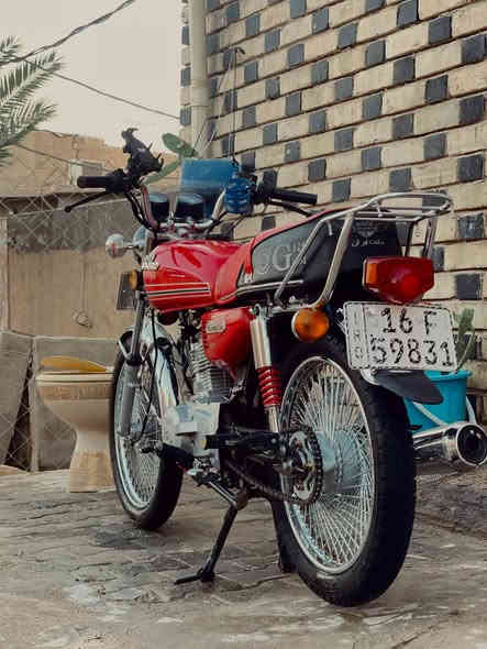 السلام عليكم
نامه برو غطاس موديل 23 رقم وسنويه  لون احمر دراجه نضيفه شوفه عينك شخط مابيهة كامله مكمله من كل النواحي المحرك يلمع لمع شلعه ومعدل فول دسك امامي تايرات جدد الله شاهد لايت زينون ثلجي درع محرك جديد الويل الورة ستوني شاده كابريتر جديدة دهن ستوني مبدله اديرلهة دهن يورل الالماني ب٨ الاف دراجه تخبل مال بيت تاخذهة ربع متصرف عليهة
السعر 1250 وبيهة مجال للطيبين
مكاني نجف
للاستفسار *********** النجف
