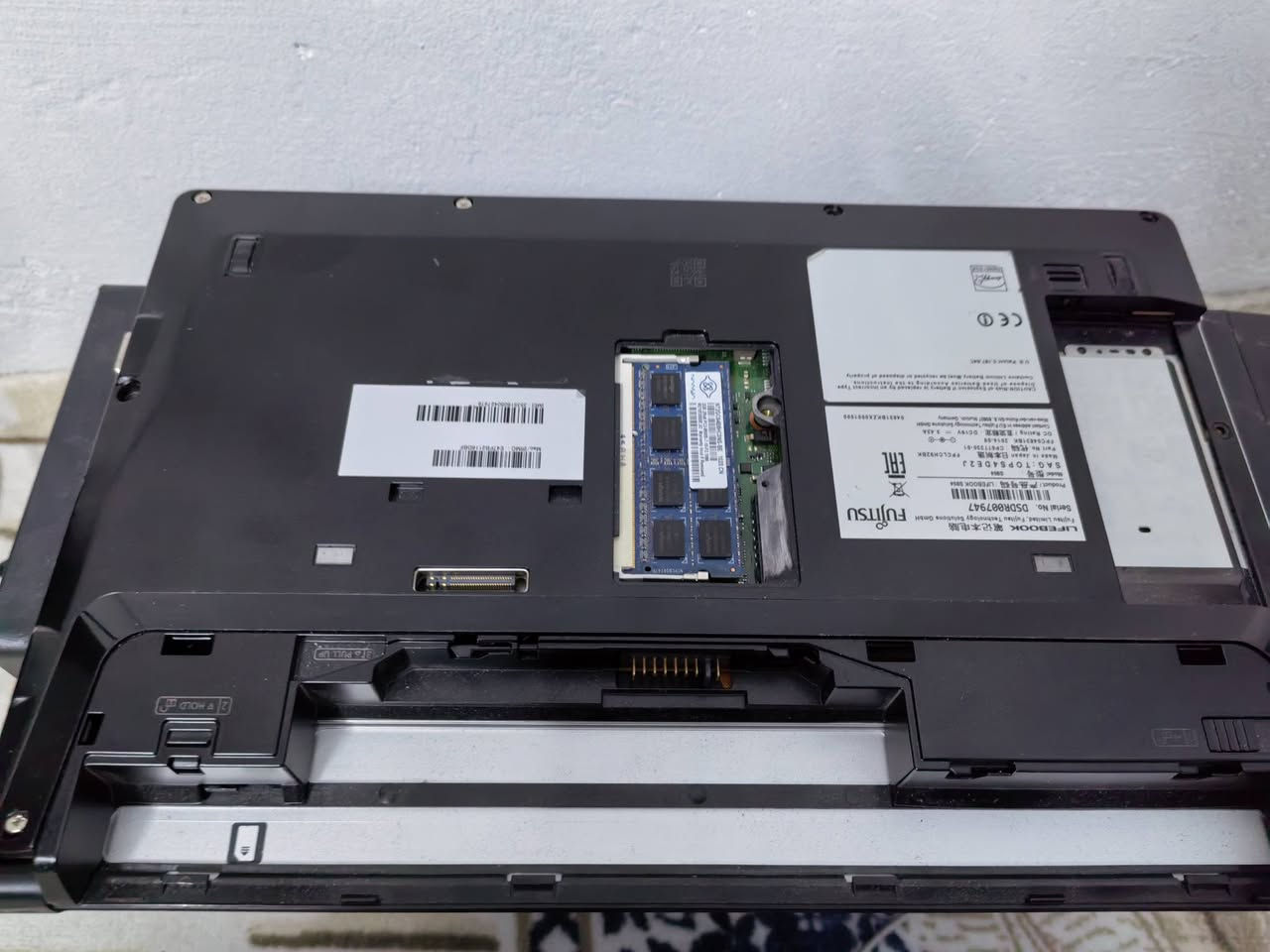 حاسبة فوجستون
Core i5  جيل 3
 Ram 8
Hard 500
يحتاجله windows
سعر ٦٠


**إذا كنت صاحب هذا الإعلان وتريد حذفه لأي سبب، رجاءا أرسل رسالة إلى الدعم الفني**