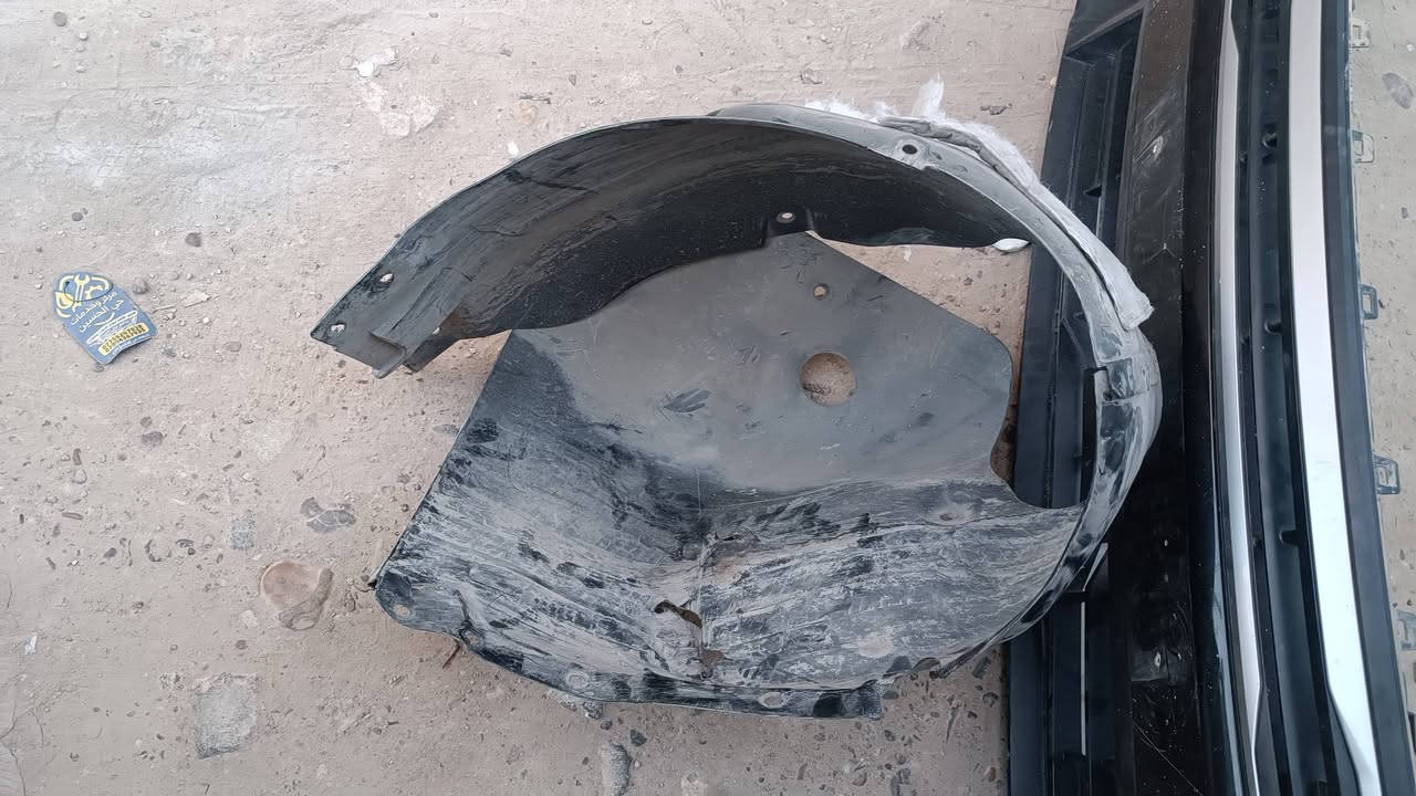 سلام عليكم عليكم شباب غراض للبيع  الي تفيده يراسلني وبلخدمه ***********
