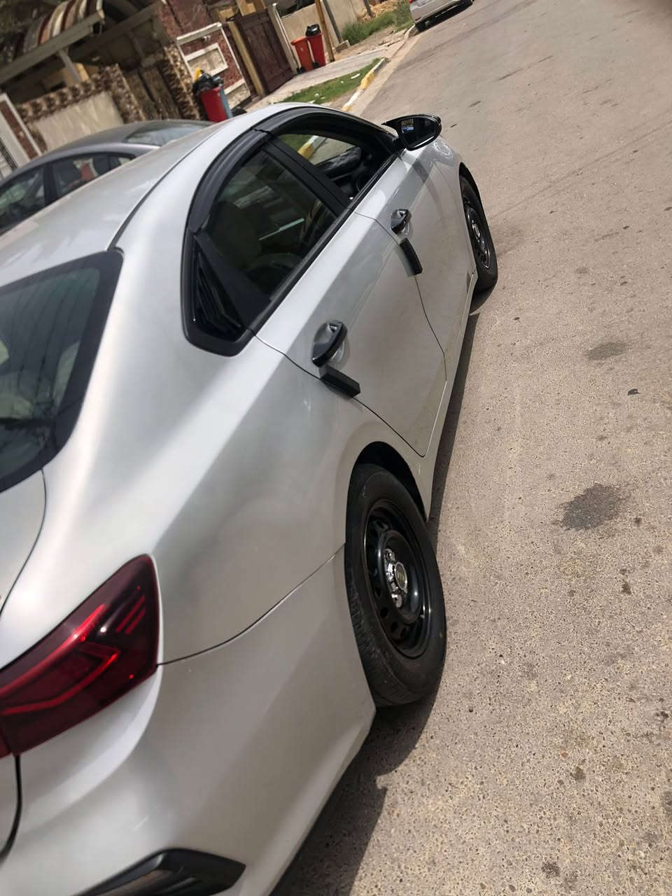 سلام عليكم كيه فورتي موديل 19 سياره وارد أمريكي  الكير AT مكان بغداد السعر 115 بيه مجال هذا رقمي ***********

