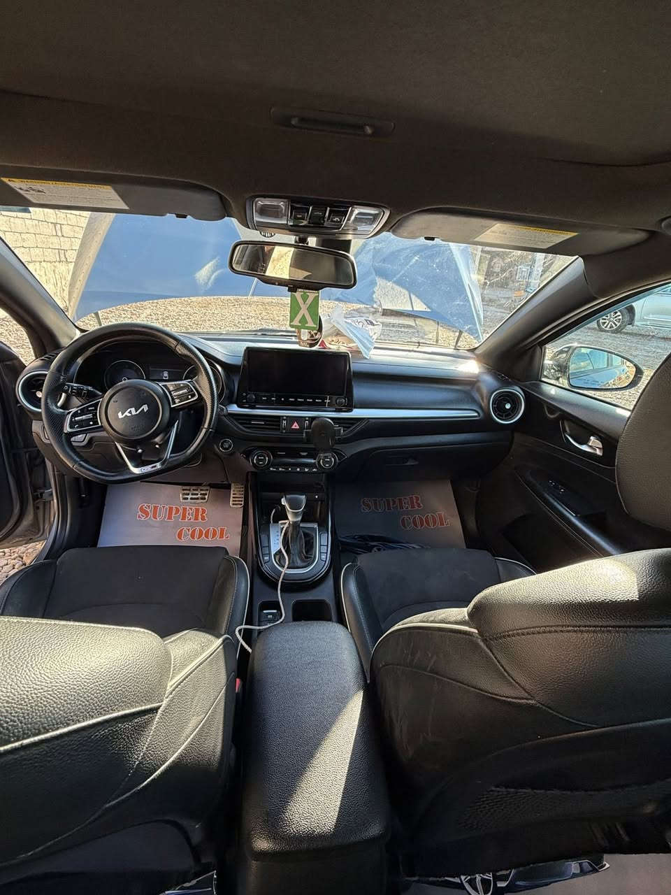 فورتي ٢٢ سياره بيه بس بنيد كير محور ايتي سياره جديده كامله من كلشي السعر ١٣٣ وبيه مجال تفاصيل اكثر الاتصال 

‭٠٧٧٢ ٢٠٤ ٤٤٣٠‬
