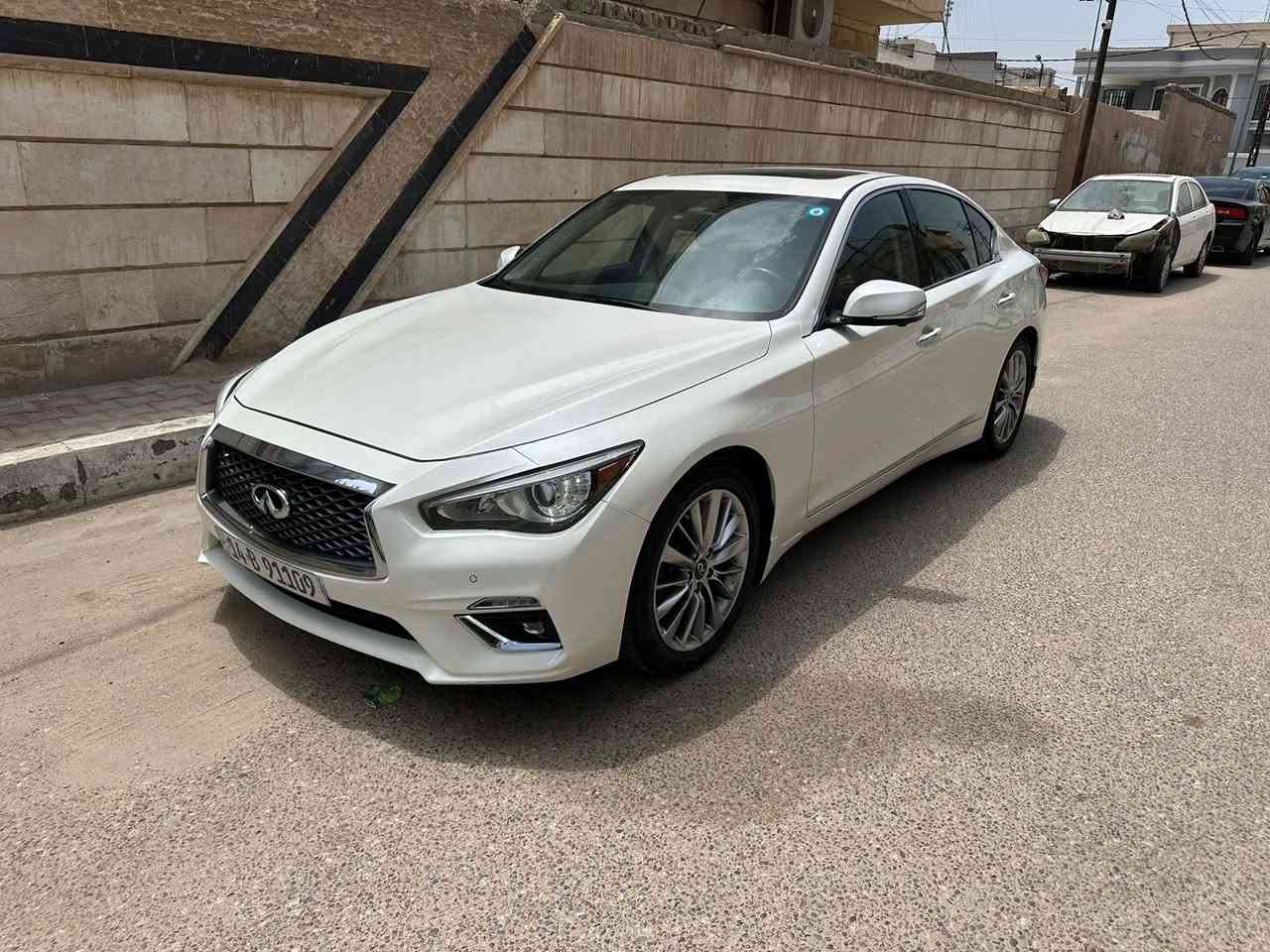سلام عليكم
انفنتي Q50 توين تيربو للبيع 

الموديل 2023 وارد امريكي

الممشى 57 كيلو متر الف سيارة بعدهي جديدة

6 سلندر ، المحرك 3000 توين تيربو 

المقاعد جلد ، كراسي تدفئة 

نافذة كهربائي،  وسادات هوائية

اثنين شاشة 

مفتاح ذكي ، حساسات امامي خلفي 

كاميرا ٣٦٠ 

فتحة سقف 

كار بلاي (CarPlay)

رادارات ، ذاكرة المقعد 

عداد السرعة إلكتروني ، تحديد سرعة

شاحن لاسلكي 

حساسات ٣٦٠ 

سعرها 175 ورقه وبيها مجال

مكان السياره بصره 

 واتساب ***********

*********** الاتصال
