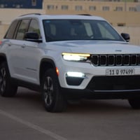 جيب ٢٠٢٤ هايبرد 4xe  ٥ راكب بانوراما السيارة بأسمي معروفة مواصفاتها  ح...
