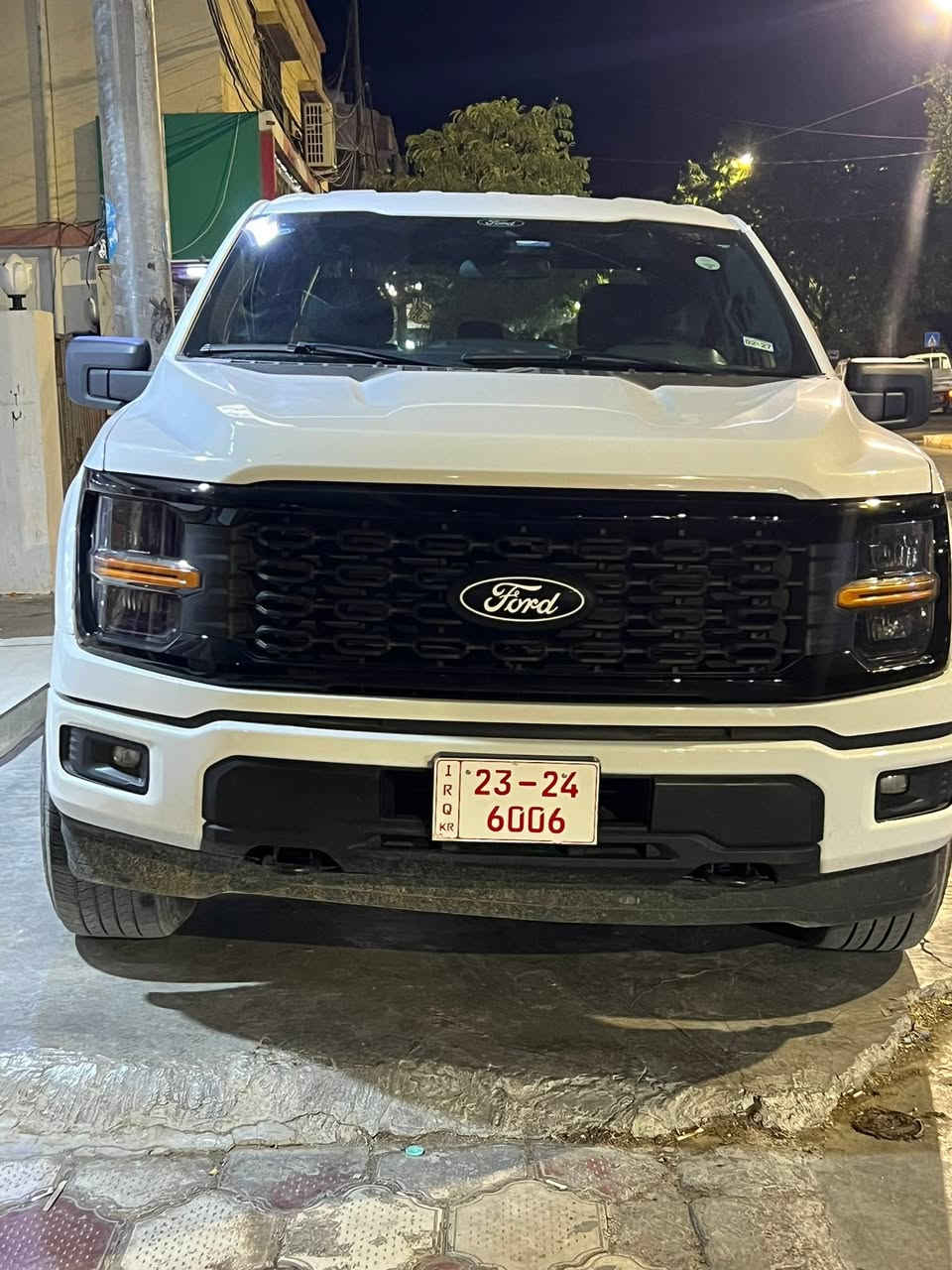 فورد F150 
بدون ارباك 290 
***********
