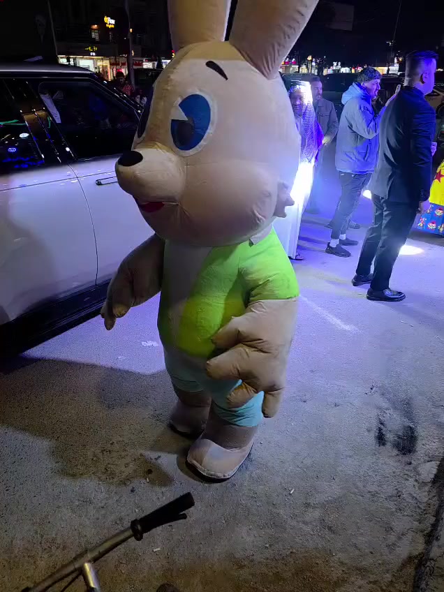 السلام عليكم 
متوفر دمى للايجار بااسعار مناسبه 
(حفلات روضات-عيدميلاد للاطفال يفرحهم-فتتاحيات موجود كلشي يخص الافتتاحيات (ستيج قوس نفاخ دي جي )موبس دمى اي مناسبه موجود ايجار وبيع 
تواصل خاص او واتس ***********
