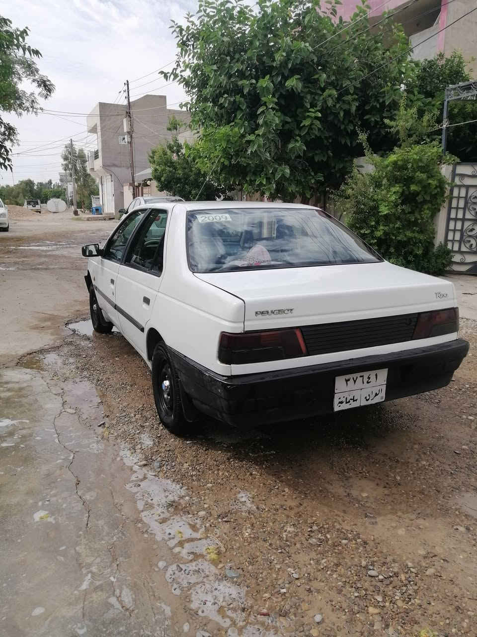 بیجۆ ڕوا مۆدێل 2009 ڕەقەم سلێمانی گێڕو مەکینەی نەکراوەتەوە و بە شەرتی گێڕ و مەکینە فول تەبرید ساردو گەرم بێ دەعم و لێدراوی سبوغ *********** دوو جام کارەبایی 37 گەڵا
