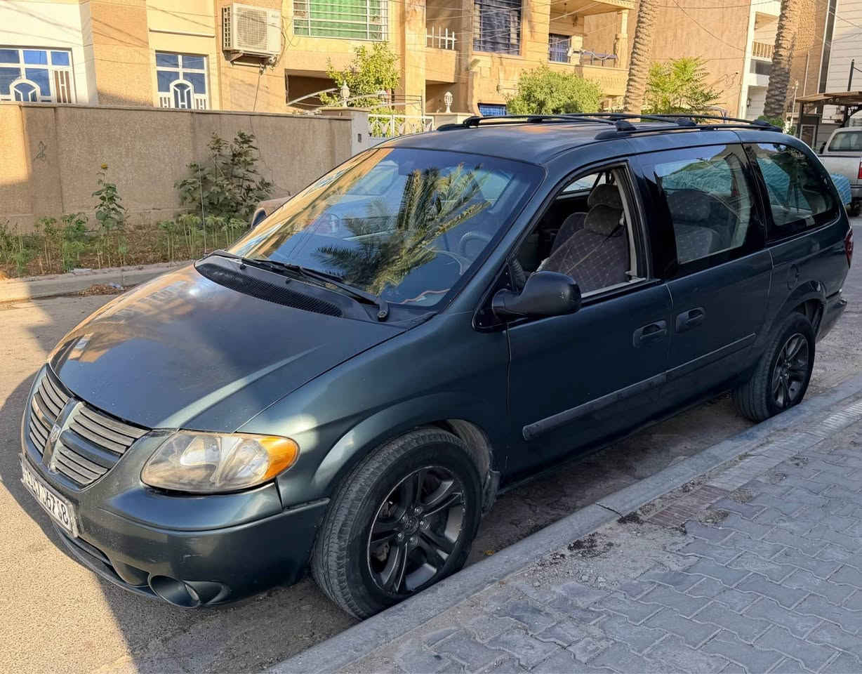 دودج كرفان 2007 فول مواصفات 
محرك وكير نضيفات
سنويه جديده
رقم بغداد الجديد
السعر 72 ومجال جداً بسيط
داخلها نضيف جدا لون بيجي
صبغ حزام بسبب جراد 
سيبايات متحركه
منظومه غاز
تايرات جدد
ويلكب جارجر حديث
مازدات داخل اسود
تبريد 3 قطع  ثلج 
شاشه كبيره 
مكان السياره بغداد المنصور 
للاستفسار *********** بغداد, العراق
