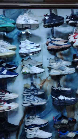 حذيه باله اروبي لاصلي ترانشوز  مكان صوفيه يم ملعب محمد حميد.  ***********
