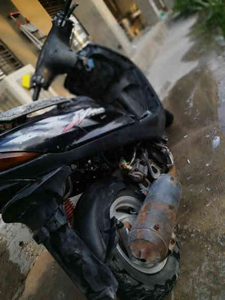 سلام عليكم ماكس 140 شغاله سلف وهندر دراجه كامله من كلشي مابيه اي نقص فقط لايت الامامي طافي الباقي كله شغال مكينه ناعمه مشيه كلش حلو مبدل كلجات جدد
مكان دراجه بغداد البياع شرطه الخامسه 
سعر ((((250)))) وبيه مجال بسيط حك جيه 
رجائا الي مو شراي لا يتصل 
***********
