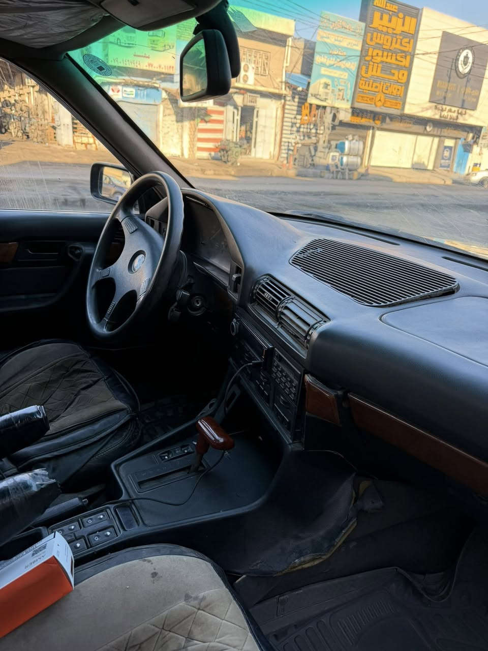 للبيع فقط بيئم موديل (1991) حجم (525)
مكينة دبل فانوس  (4) جام كهرباء 
السيارة مكينة وكير وتبريد فول بشرط. جدد 
 بجم بونيت عريض ويل خليه تايارات ماكس سياره
صبخ عام جماليا بدون  ضربه كله بشرط رقم  اربيل دولي سنويه جديد شرط تحويل وكالة سعر 58$ بي مجال مكان سيارة بغداد البنوك
***********
