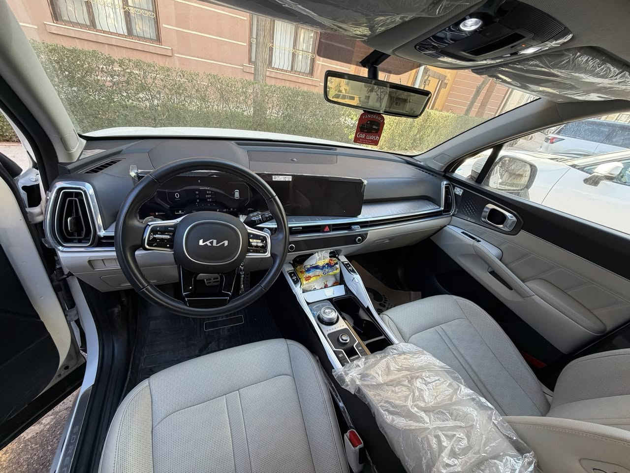 السلام عليكم
كيا سورنتو 2024 
خليجي وكالة كيا نيم داخل الضمان 
ماشيه 5000 
فول مواصفات vip 
بانوراما 
5كامرات
كشن vip منفصل
كشنات اخير كهربائي 
بردات خلفيه 
تشغيل عن بعد 
صندوق كهرب 
ابل كار بلي لاسلكي 
3 قطع تبريد 
مرايا كامره 
اوتو هولد 
شاشه كبير 
وبعد بيها هواي مواصفات 
مكان السياره دهوك 
للاستفسار *********** 
سعر 375 وبيها مجال بسيط
