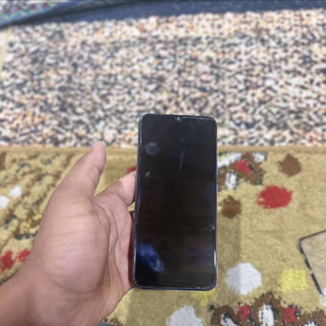 ريلمي c12جهاز بطاريته6000 سعره60الف ***********
