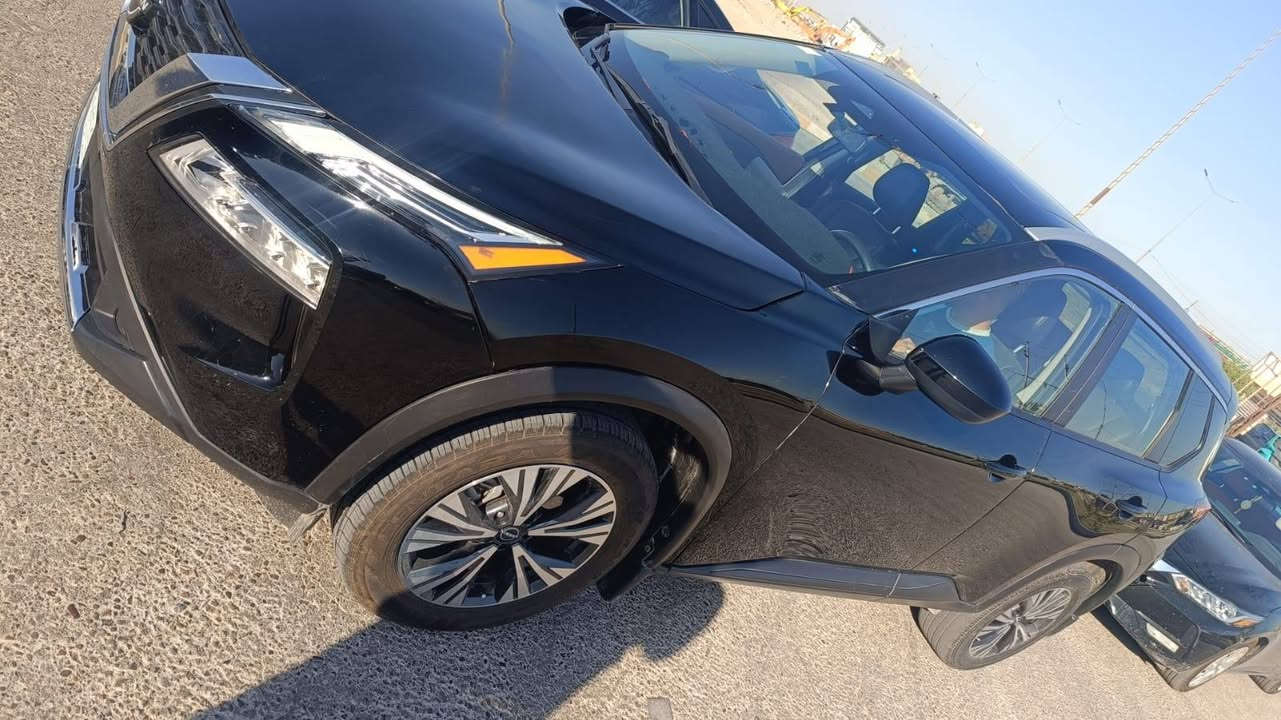 السلام عليكم اخوان روج للبيع موديل ٢٠٢٣ للبيع فول مواصفات بيع مستعجل بسعر مناسب للاستفسار 
***********
