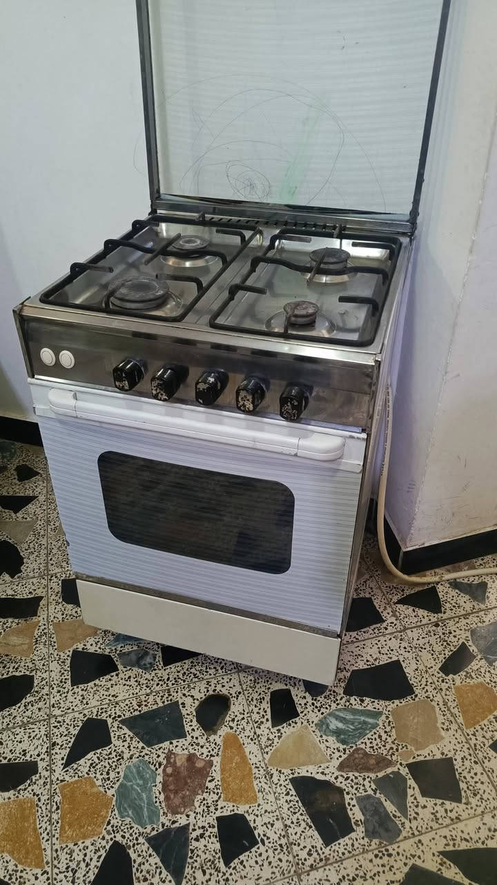 للبيع غراض بيت نظيفات وشغالات مكاني زعفرانيه


**إذا كنت صاحب هذا الإعلان وتريد حذفه لأي سبب، رجاءا أرسل رسالة إلى الدعم الفني**