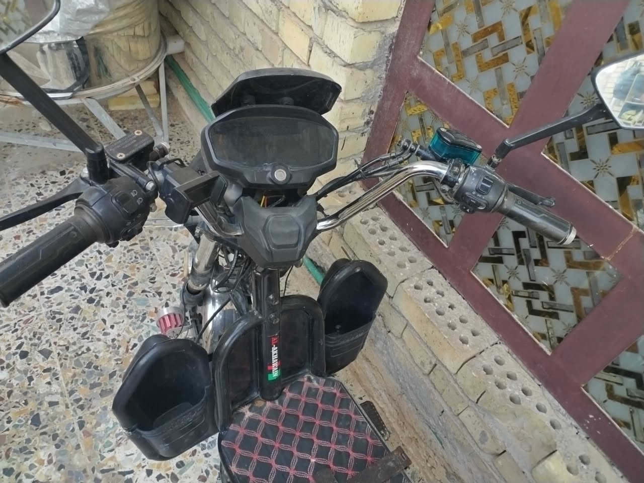 السلام عليكم ورحمة الله وبركاتة دراجه جبلي الاخوين موديل 23كامل مواصفات بك اشاير لايت عالي وناصي تشغيل عن بعد نضافه مثل ما بل صوره خمس بطاريات كلهن يقرأ 10و10ونص يعني تنساهن السعر 500 وبي مجال لتواصل وراسله الصفحه او الاتصال بل رقم ***********
