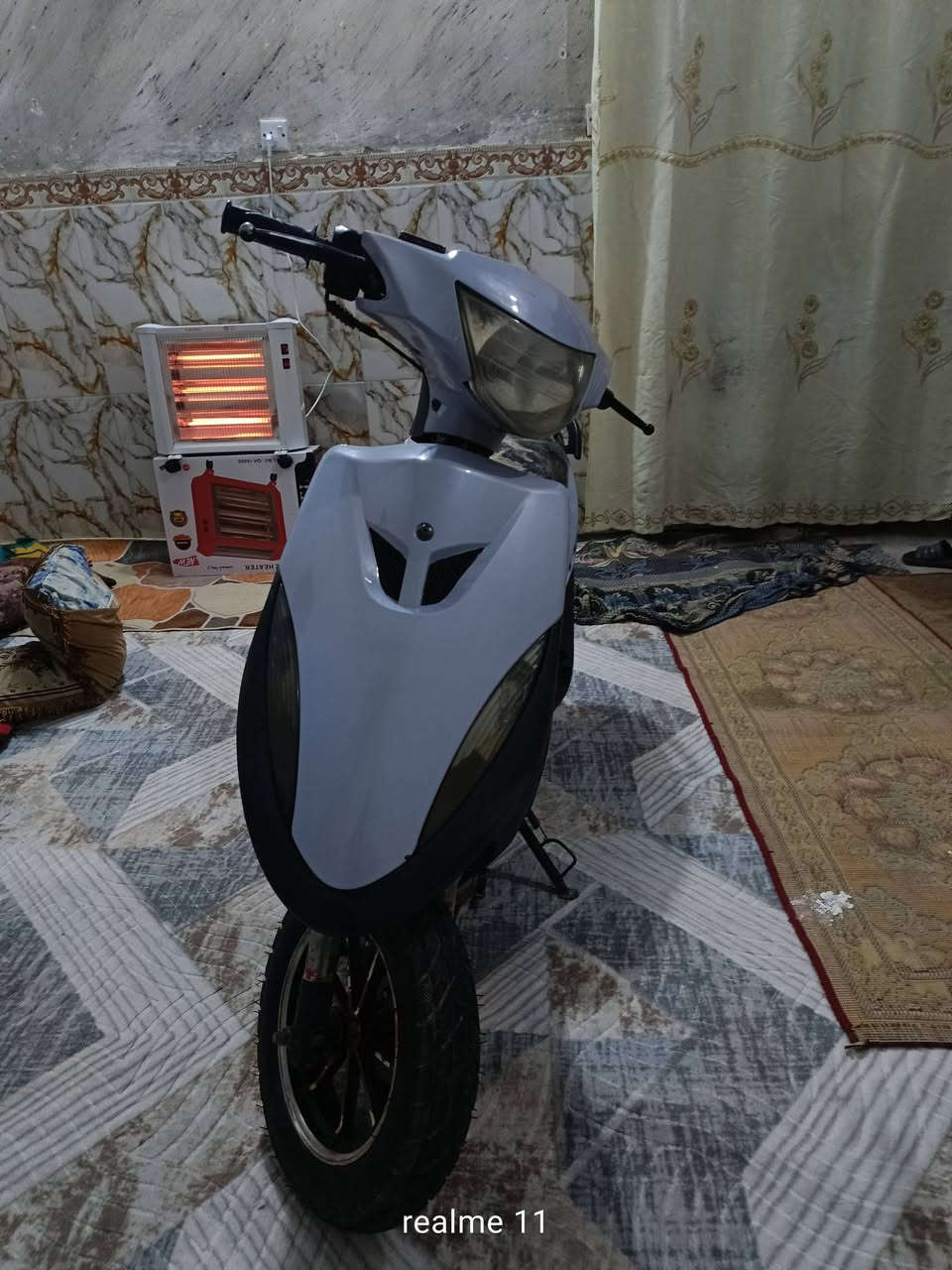 سلام عليكم دراجه ماكس للبيع مكينه 49 ناعمه لاتنقيص ولاتبخير كفرات اربع ولفلات دراجه نهضه شلعه شك الكاع السعر 550 مكاني نجف رقم ***********
