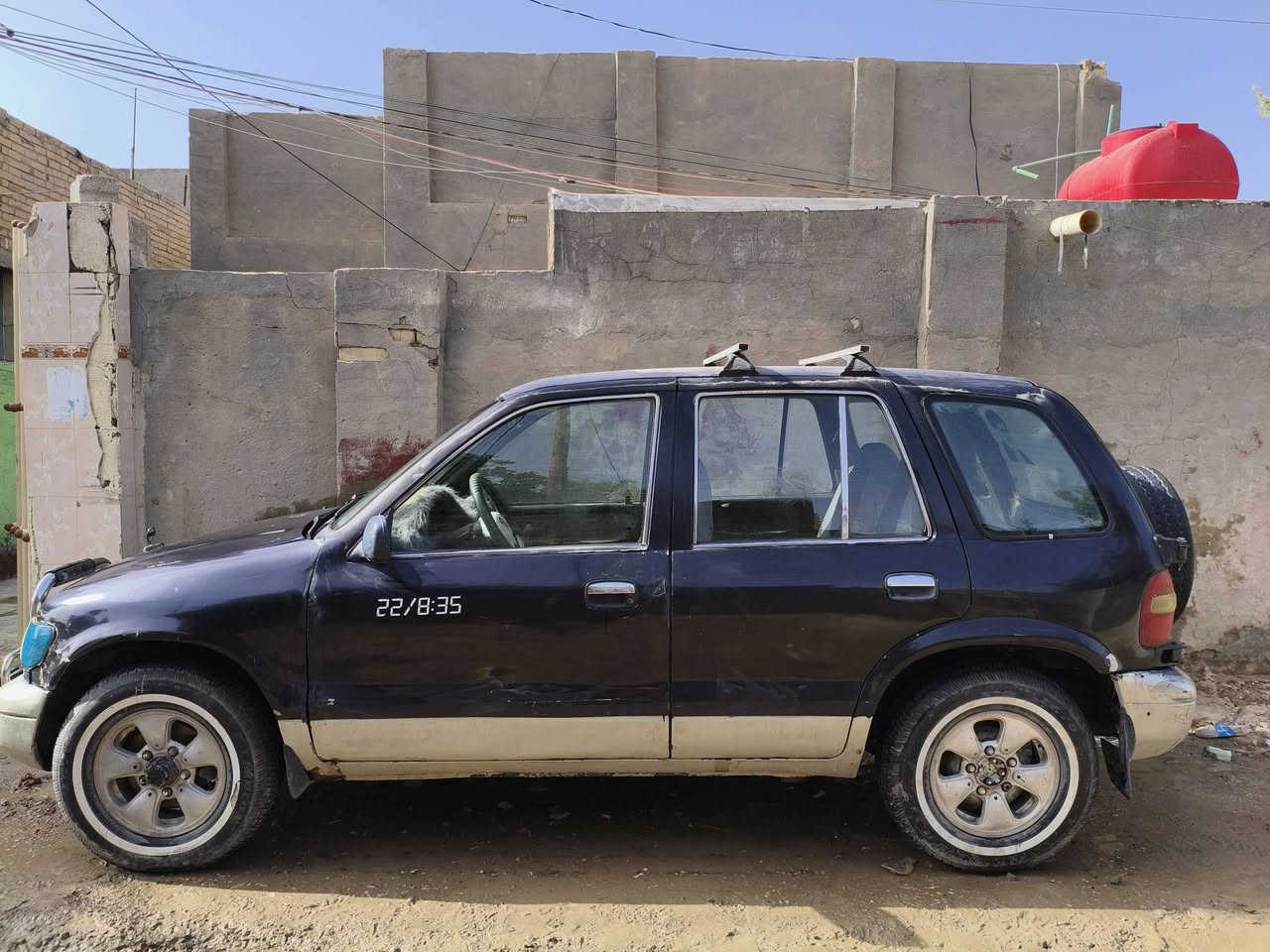 السلام عليكم #بيع_مستعجل  
كياسبورتج موديل 1995 رقم بغداد سنويته للـ 2028 كير أوتو ومحرك مسكر بلادي 2000 (خير من الله) تبريد فقط  محتاجه غاز  كهربائية شغاله ما نقصها  شي باتري جديد الاصلي حداديه زينه أمامي وخلفي بدون خياس  لا تنقيص ولا تبخير  (تحويل ثاني يوم  )
#السعر 32 وبيه مجال وتدلل
مكاني بابل المدحتيه  لأتصال على رقم *********** موجود واتساب
