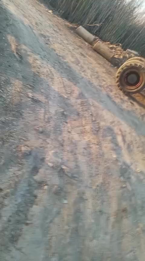 حفاره بيع نوعية كاماتسو موديل 2000كاملة كل نقص مابيها سعر 90وبيها مجال الرقم ***********
