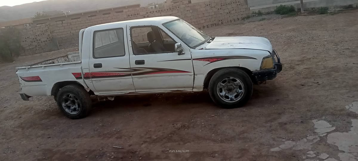 السلام عليكم بكم للبيع موديل 2000 حبل اتصل ***********
