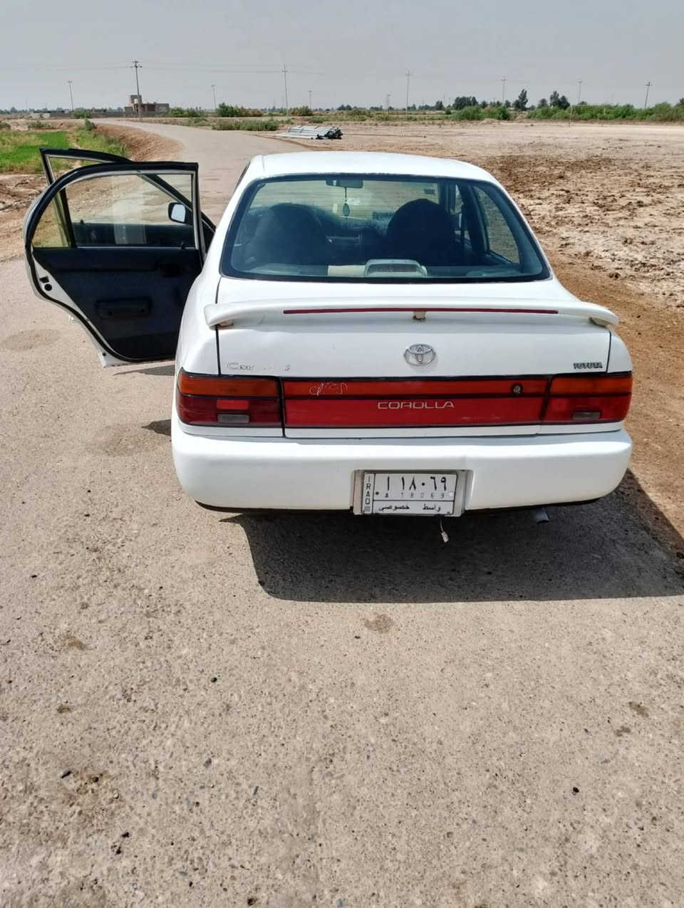 سيارة كورلا للبيع موديل 92 لون ابيض كير ومكينة مكفولات تبريد شغال عوزة بس غاز باسمي السيارة مكينة١٦٠٠ عنواني واسط قضاء الحي رقمي ***********

