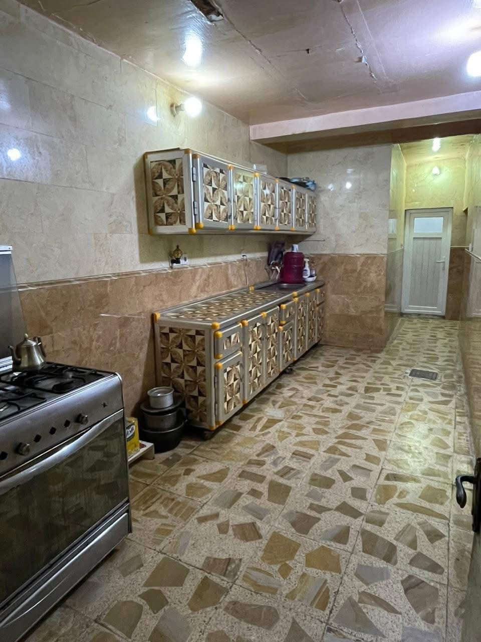 #دار #للبيع في #الديوانية حي المعلمين السعر125
ــــــــــــــــــــــــــــــــــــــــ
المساحة 193م
دولان عرض الممر 2.35م
ــــــــــــــــــــــــــــــــــــــــ
3غرف/صالة/استقبال/ مطبخ/2مجمع صحي
ــــــــــــــــــــــــــــــــــــــــ
ــــــــــــــــــــــــــــــــــــــــ

للأستفســار عن الاسعار والعروض المتوفره افتح الرابط التالي
‏https://wa.me/c/9647809584788
أو مراجعـــــة 
مكتب القسيم للعقار 
(عنــوان المكتـــــب)
ام الخيــل شارع السايدين الرئيسـي
مقابل مجمع الفنجان للأراگيل
قرب مجمع الحسناوي
 او الاتصـــــــال
 على الارقام التاليه
 *********** 📞
 *********** 📞
