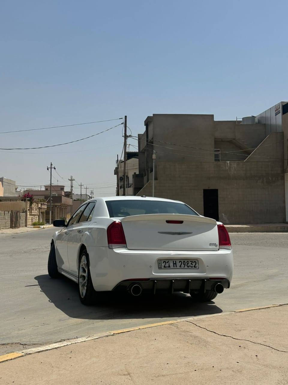 السياره فول مواصفات بانوراما مرايات اشاره رادار امامي وجانبي حساس امامي وخلفي كشنات تبريد وهيتر استيرن هيتر كشنات خلفي هيتر مواصفات بلاتنيوم يجي كامل مواصفات موديل 2016 صبغ جامرلغ خلفي وبي بارد بل الداير الخلفي وباب جنطه شويه بيها بارد ماشيه 106الف ميل  يرهم مراوس ويا جارجر RT او فورد F150 للاستفسار اتصل *********** كركوك, العراق
